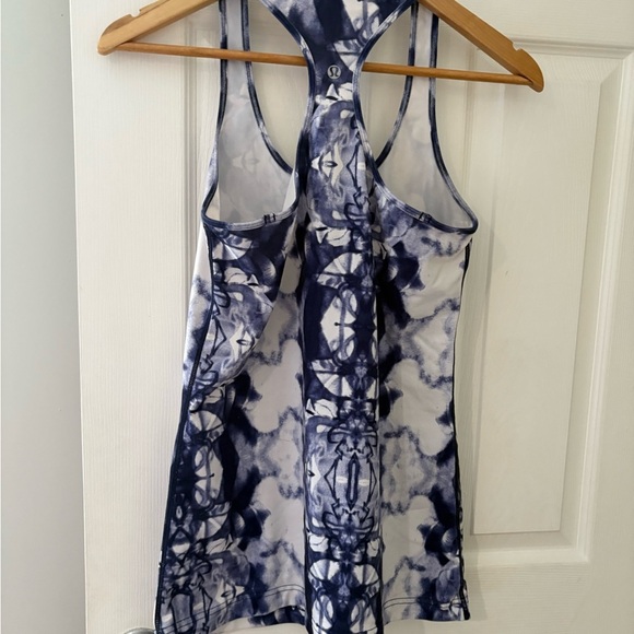 Lululemon cool racer back tank size 8 blue ink blot print - Picture 2 of 7